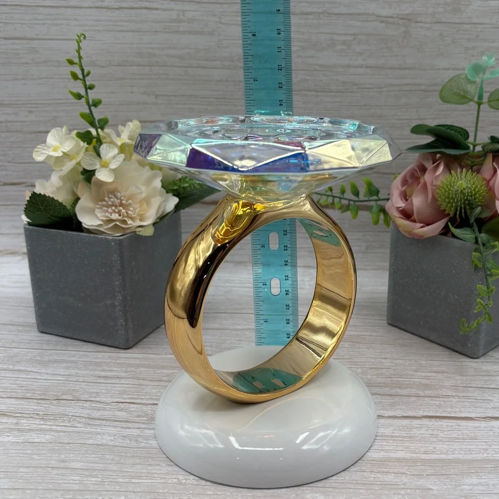 Diamond Ring 3-Wick Pedestal Candle Holder from Bath & Body Works - Picture 11 of 15